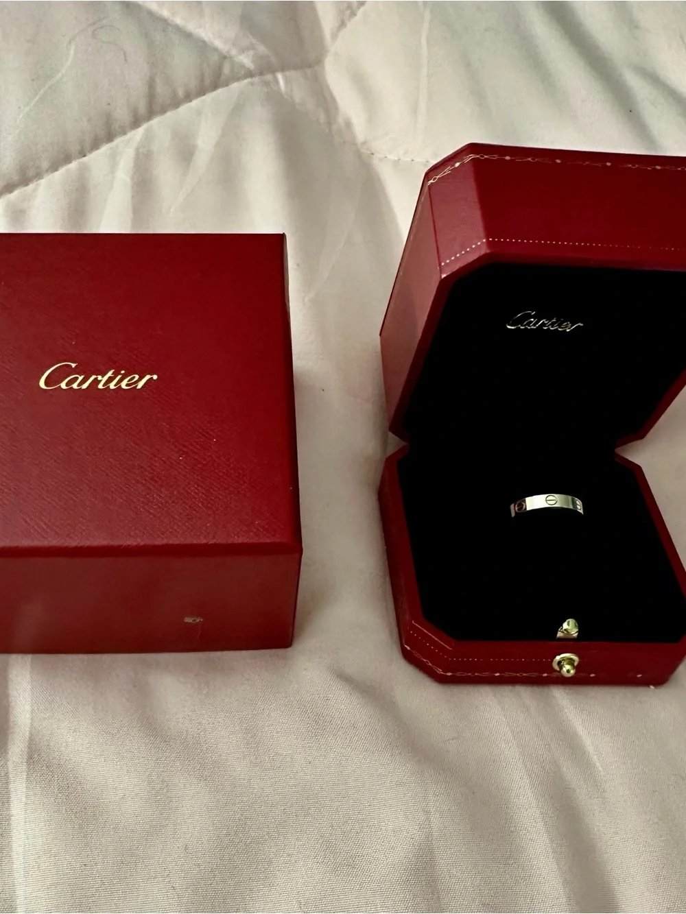 Carrier White Gold Love Ring